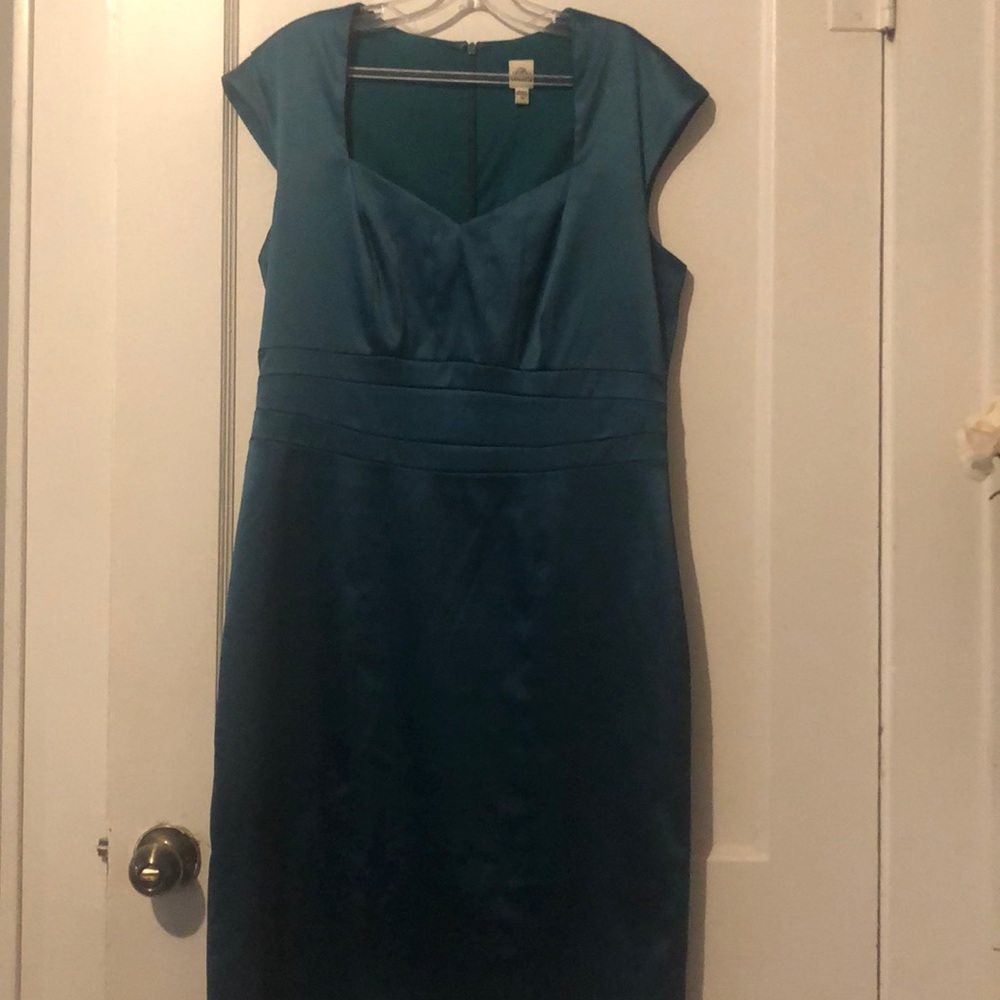 Women’s dress